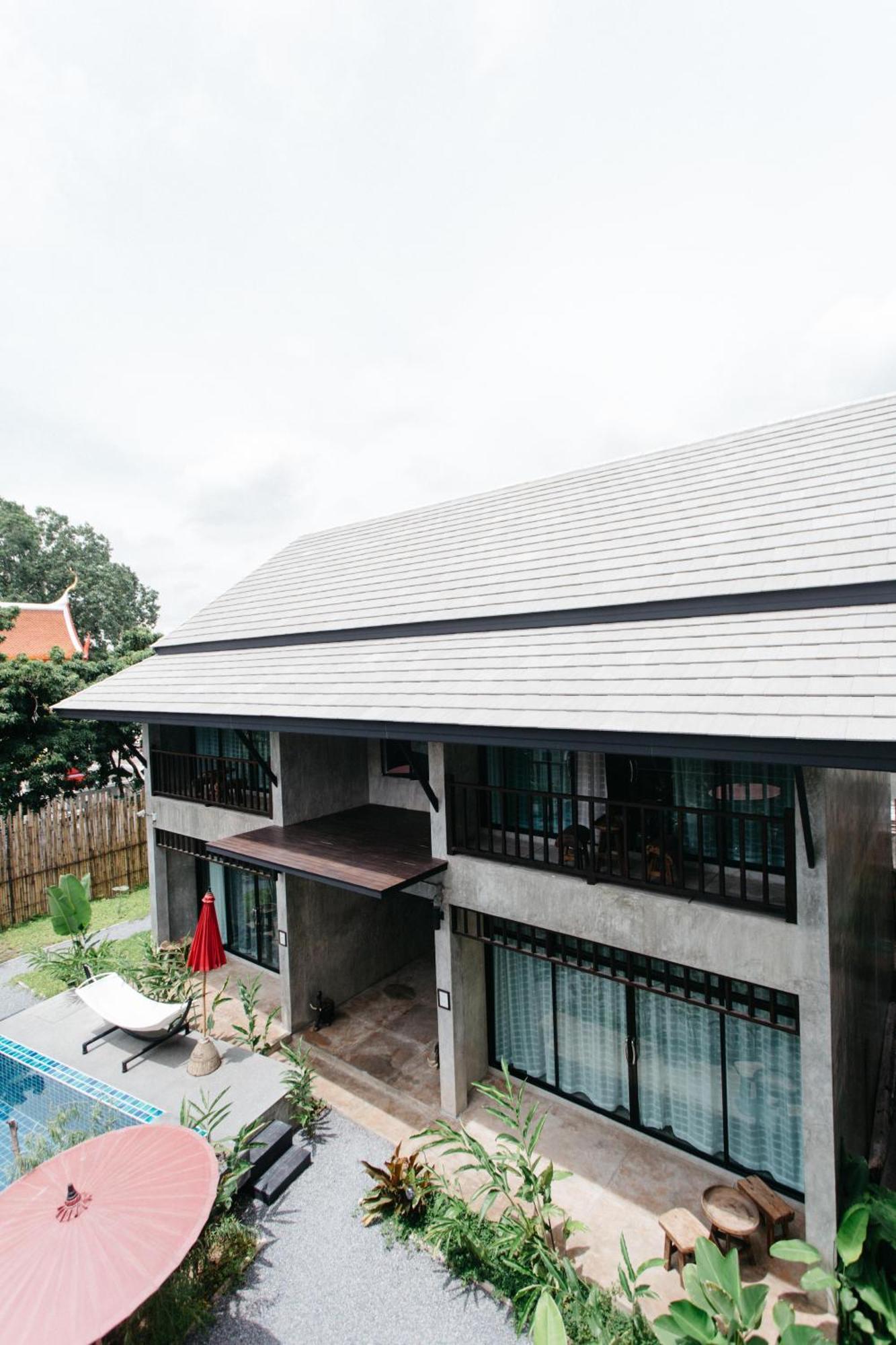 Hotel Arun Rawee อรุณ รวี Chiang Mai Exterior foto