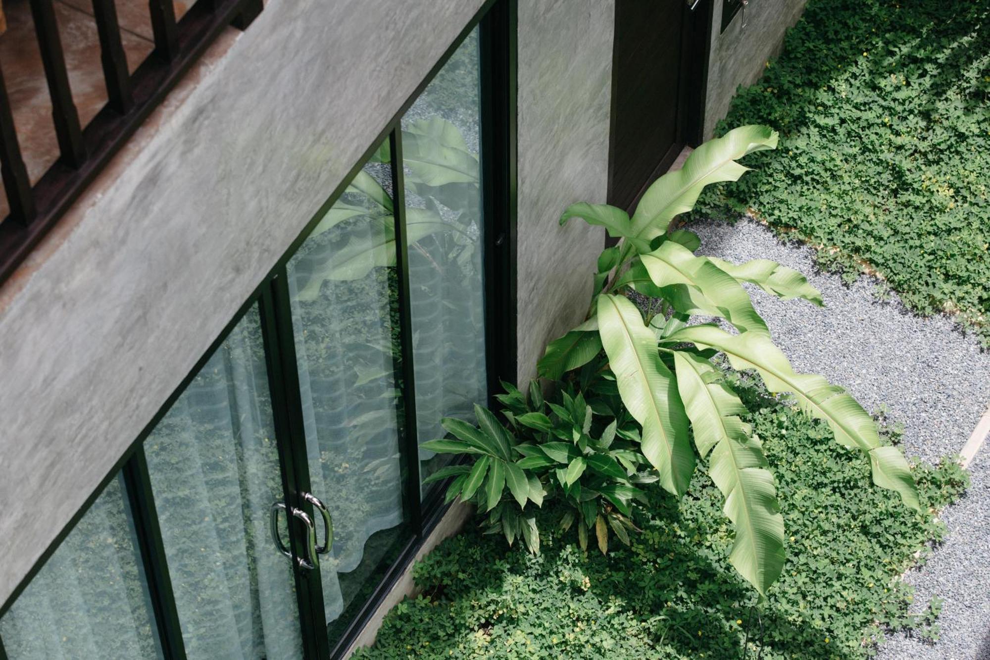 Hotel Arun Rawee อรุณ รวี Chiang Mai Exterior foto