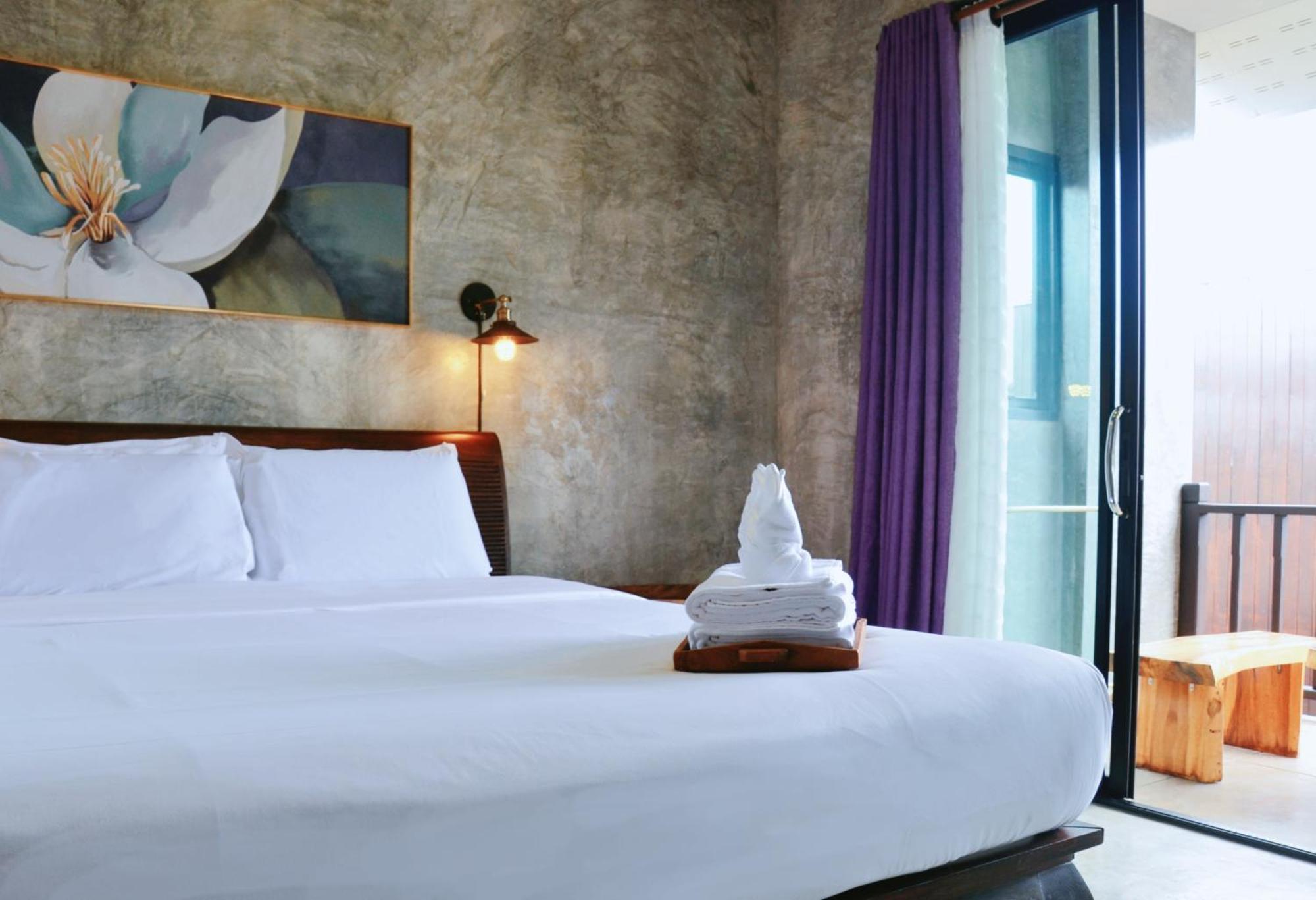 Hotel Arun Rawee อรุณ รวี Chiang Mai Exterior foto