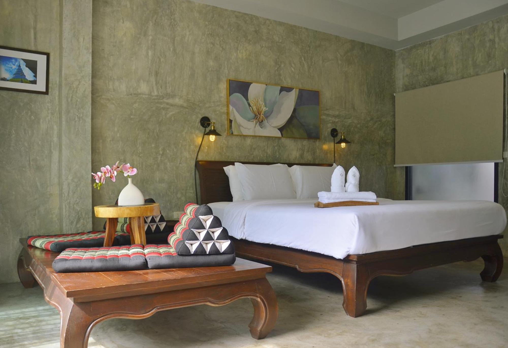 Hotel Arun Rawee อรุณ รวี Chiang Mai Exterior foto