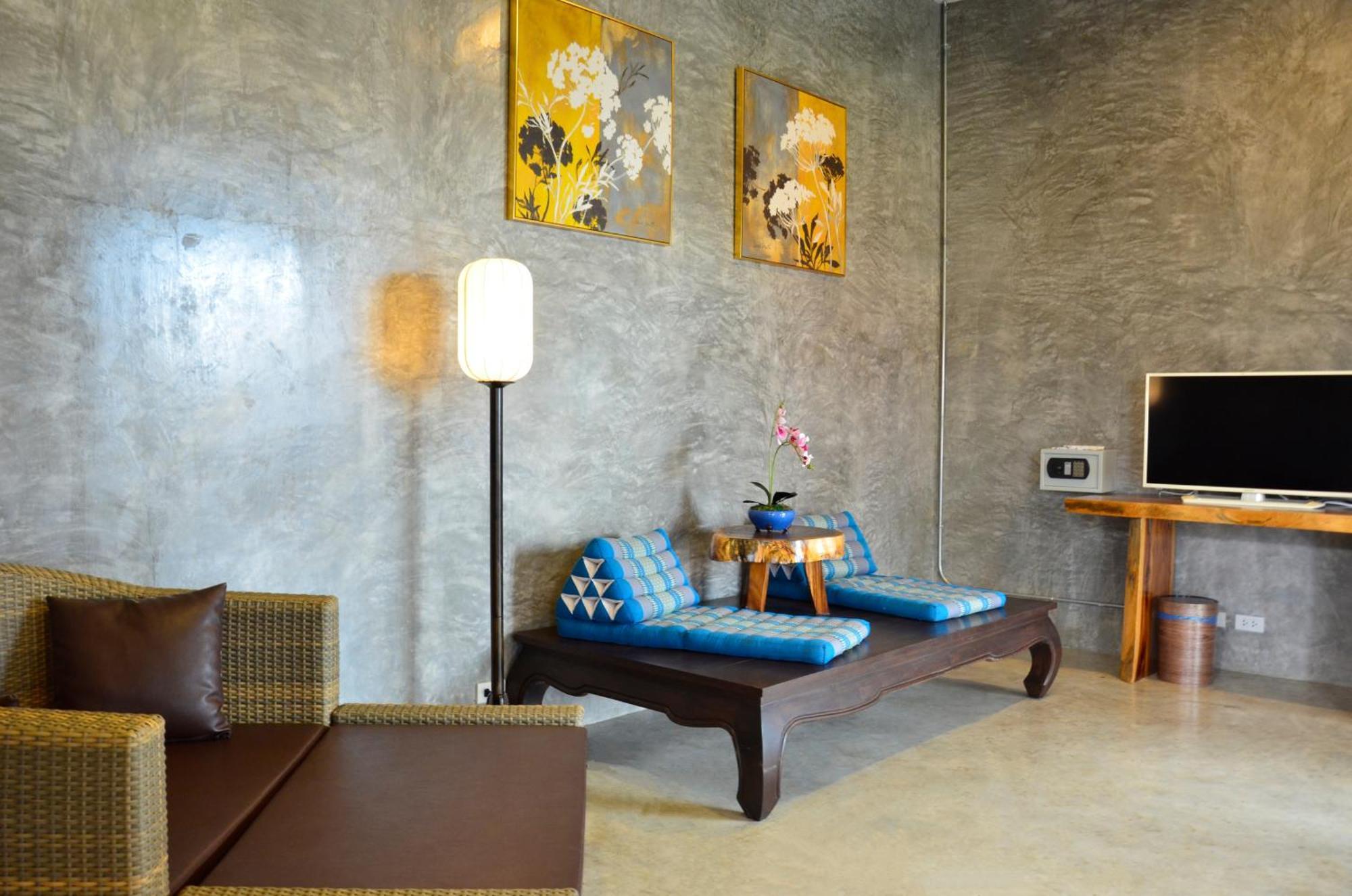 Hotel Arun Rawee อรุณ รวี Chiang Mai Exterior foto